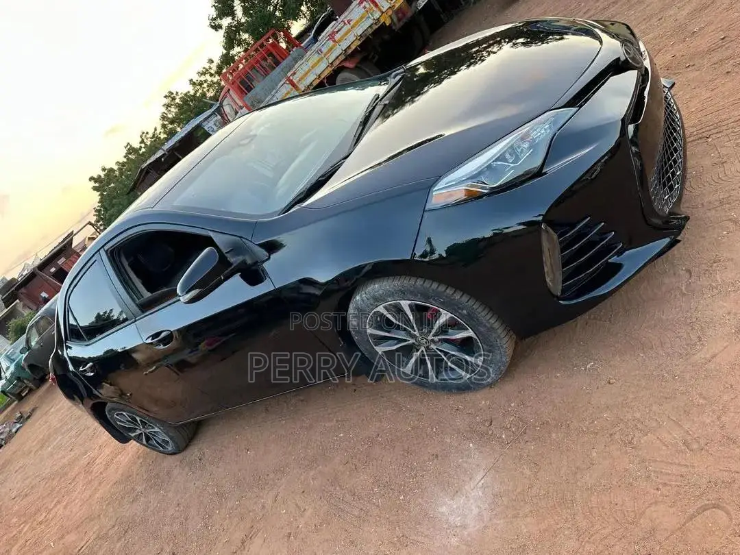 Toyota Corolla 2018 Black