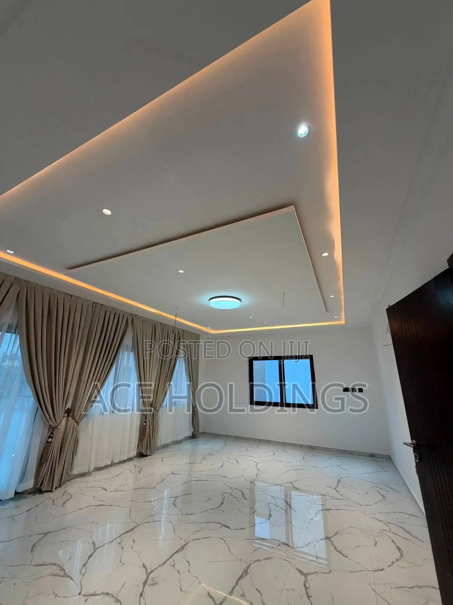 4bdrm Mansion in East Legon Hills for sale