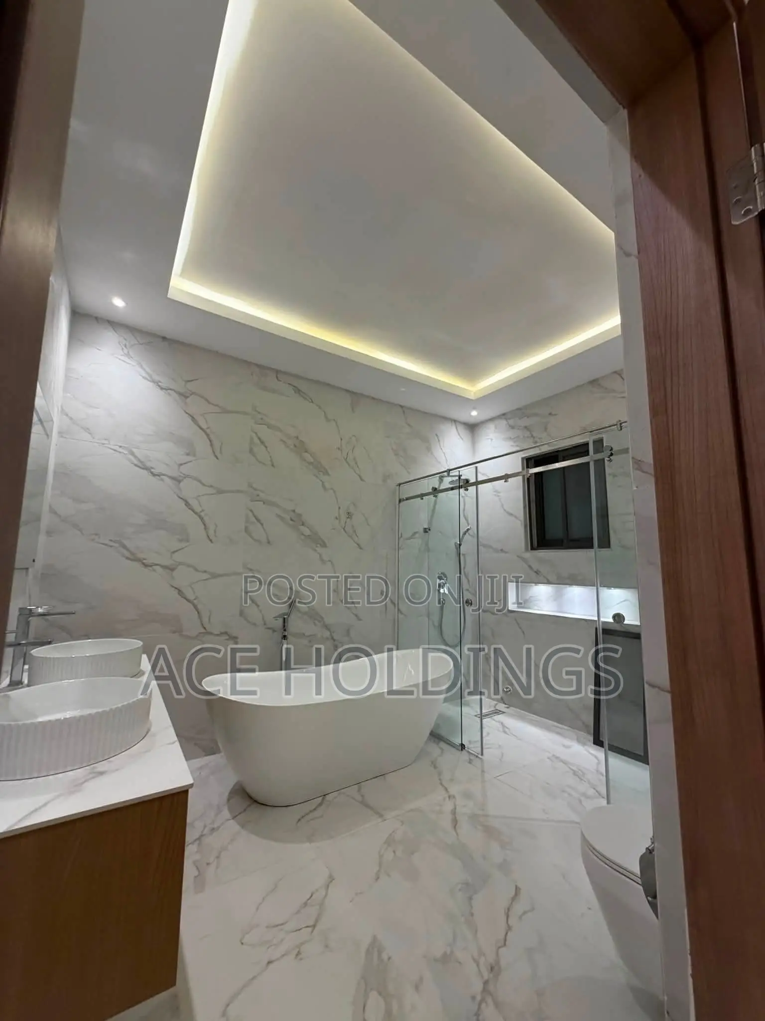 4bdrm Mansion in West Trasacco, School Junction for sale