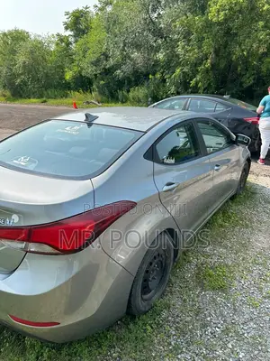 Hyundai Elantra 2015 Silver