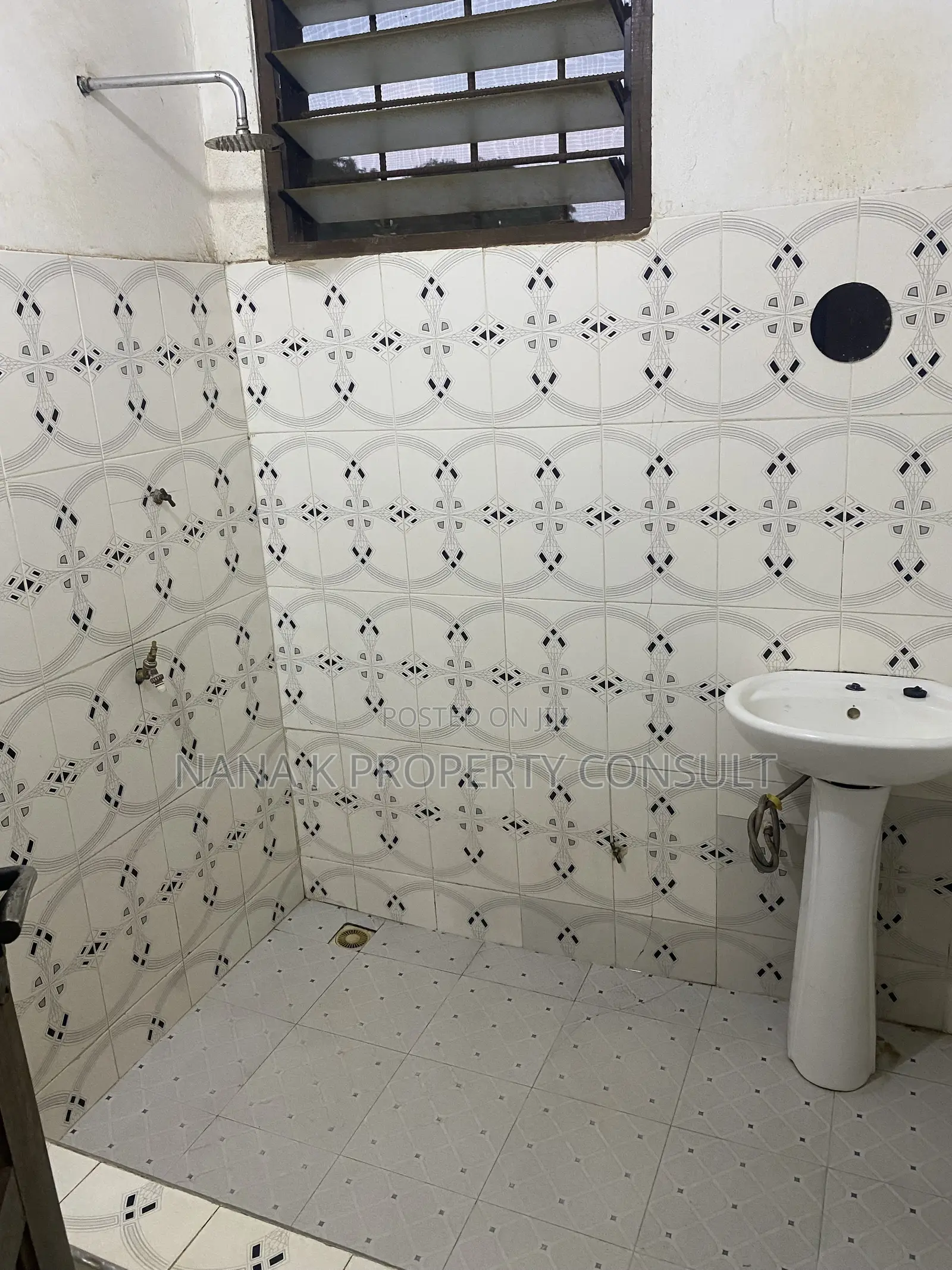 1bdrm Apartment in Oyibi, Sasaabi for rent