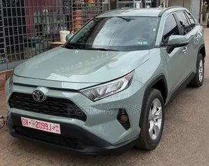 Toyota RAV4 2020 Green
