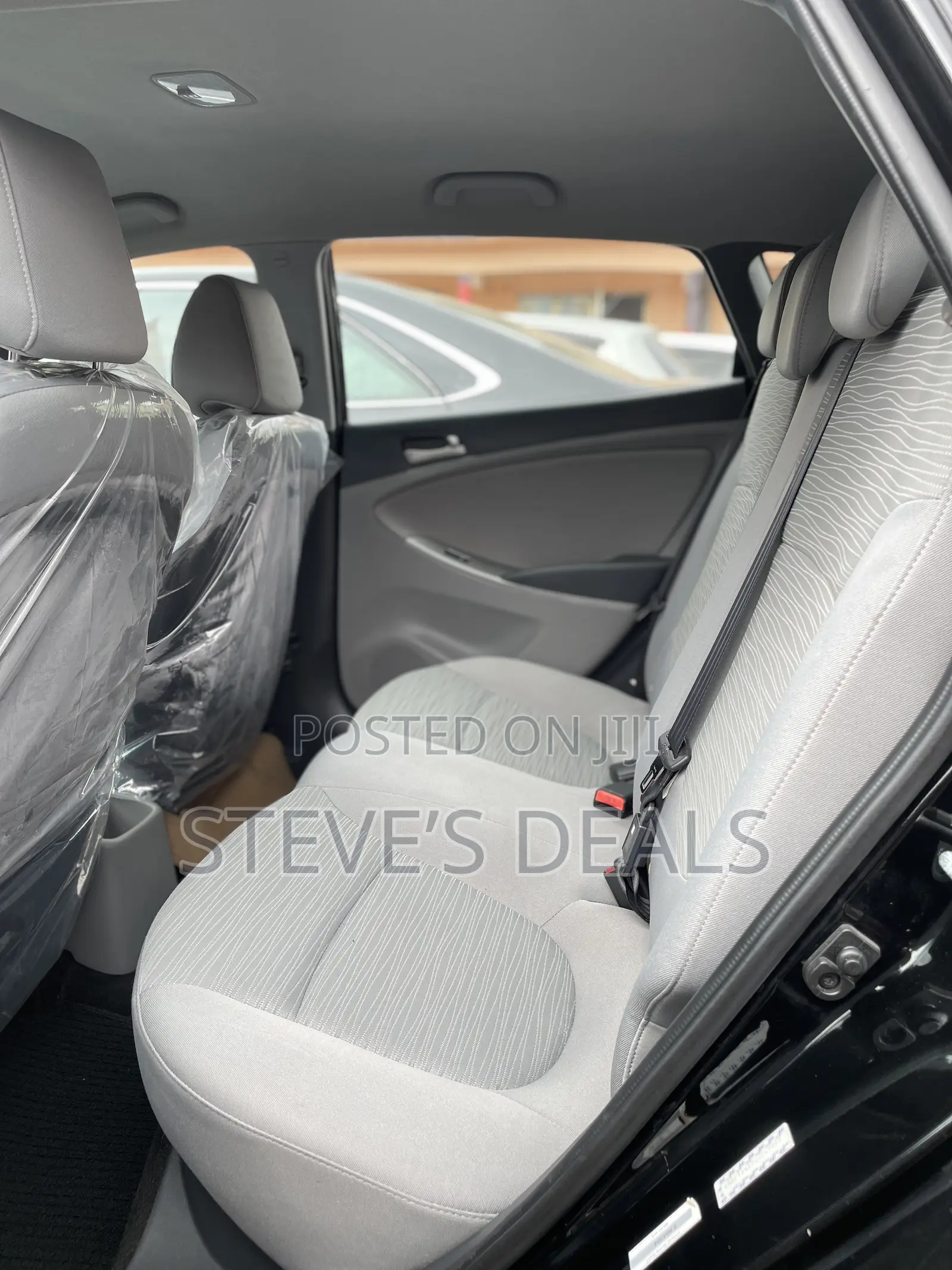 Hyundai Accent SE Hatchback 2016 Black