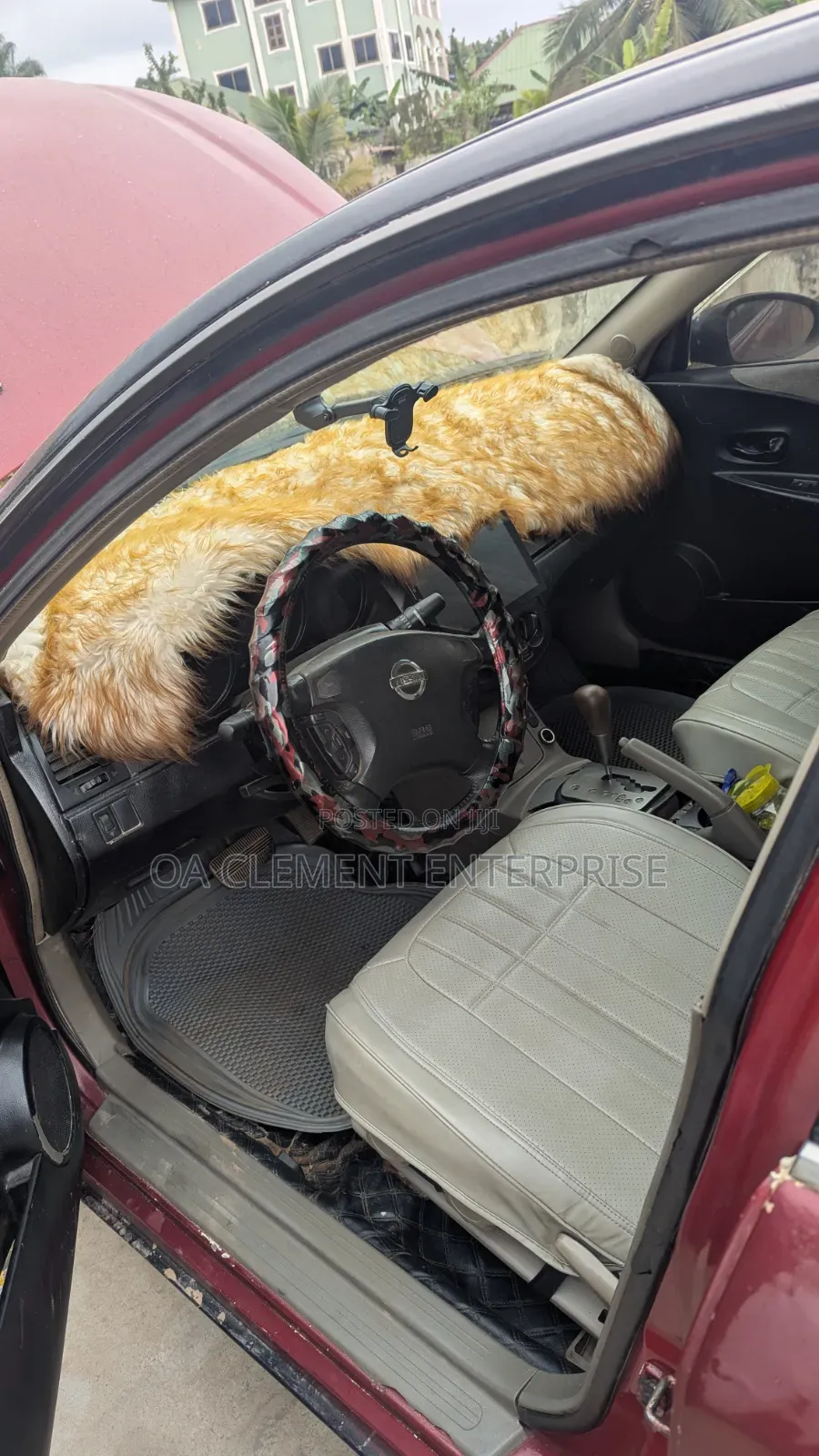 Nissan Altima 2005 Red
