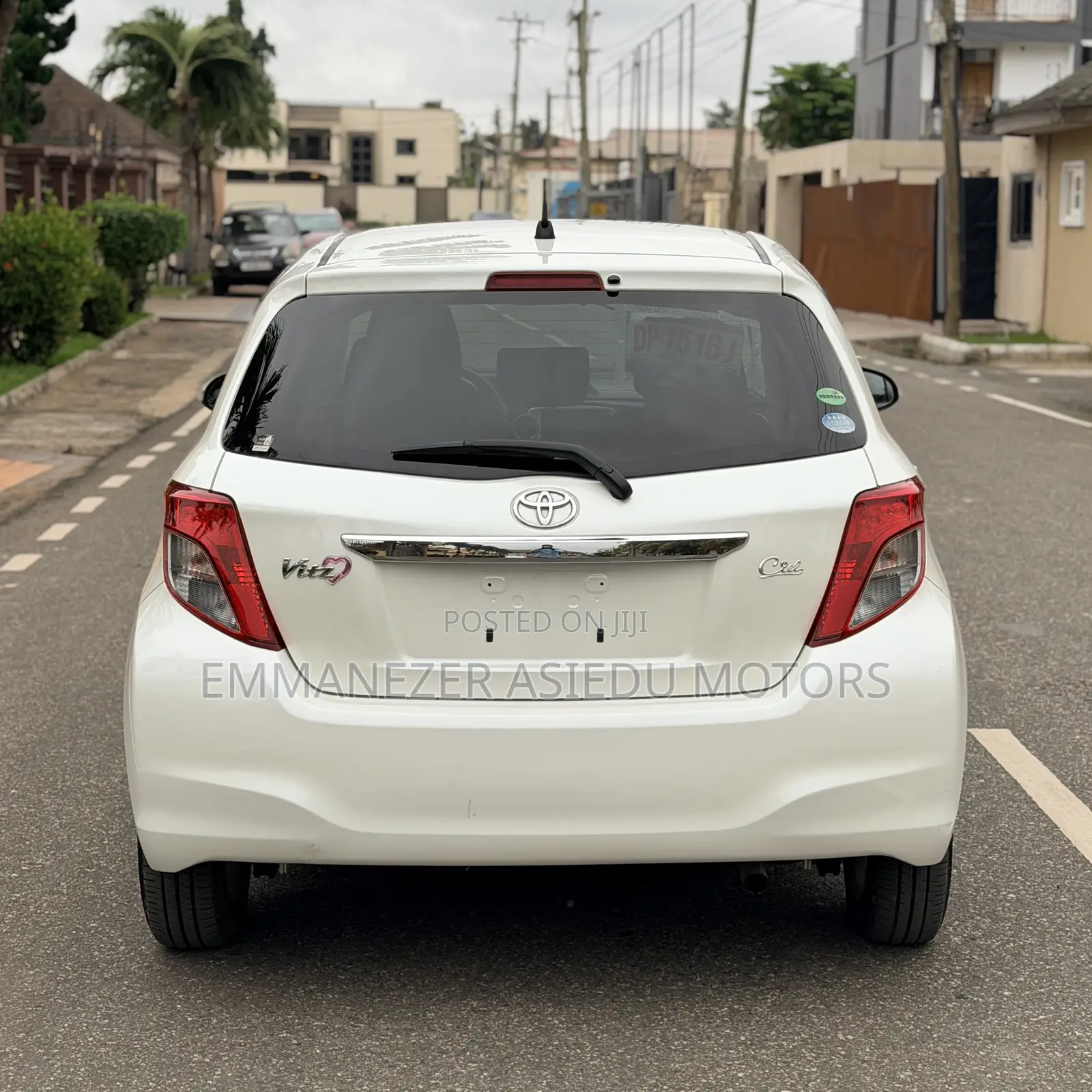 Toyota Vitz 1.3 AWD 3dr 2013 Pearl
