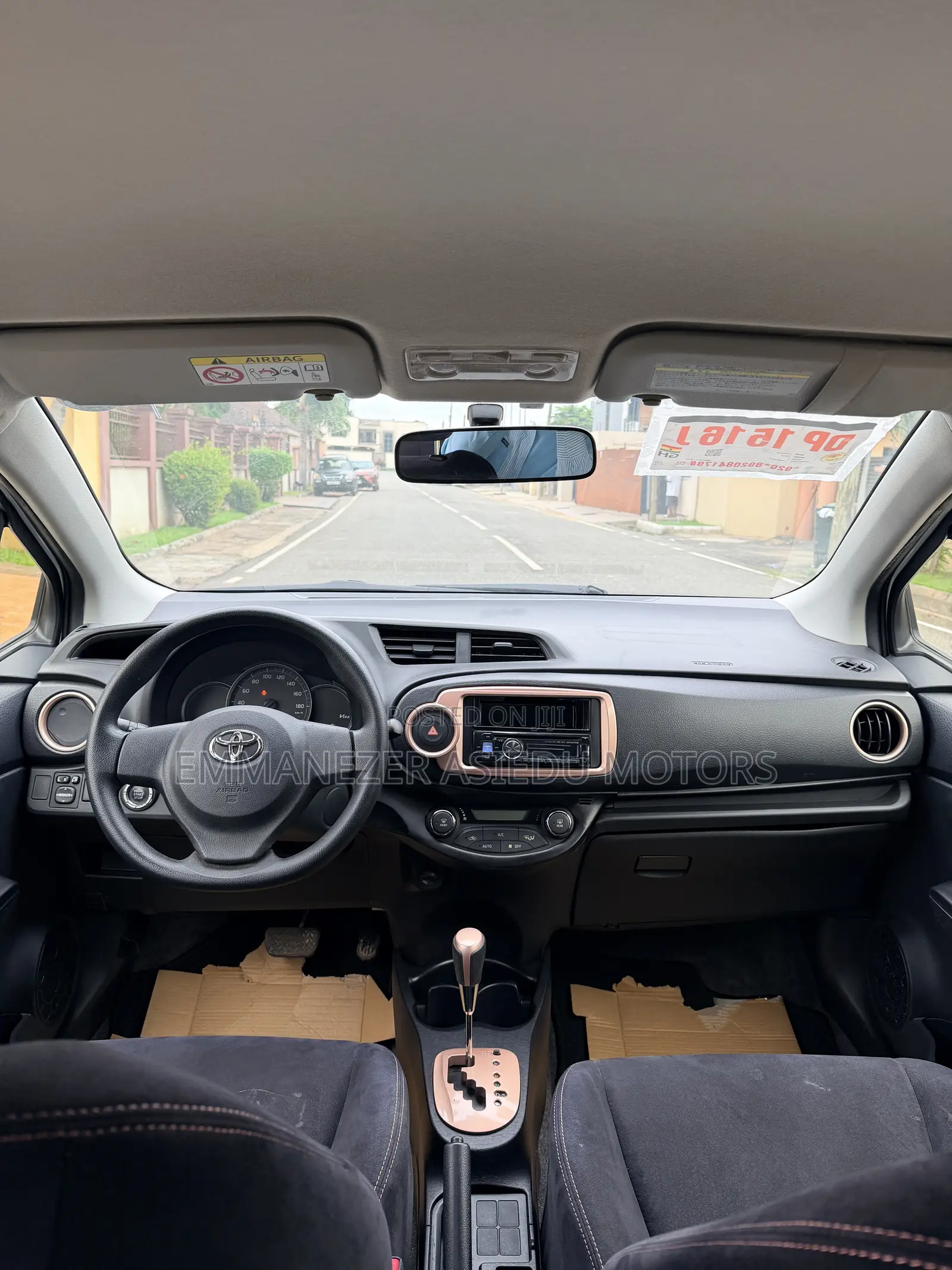 Toyota Vitz 1.3 AWD 3dr 2013 Pearl