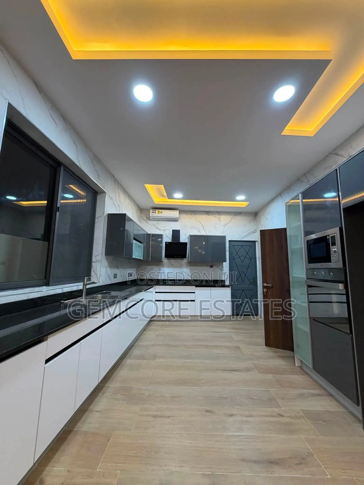 4bdrm House in West Trasacco, East Legon for sale