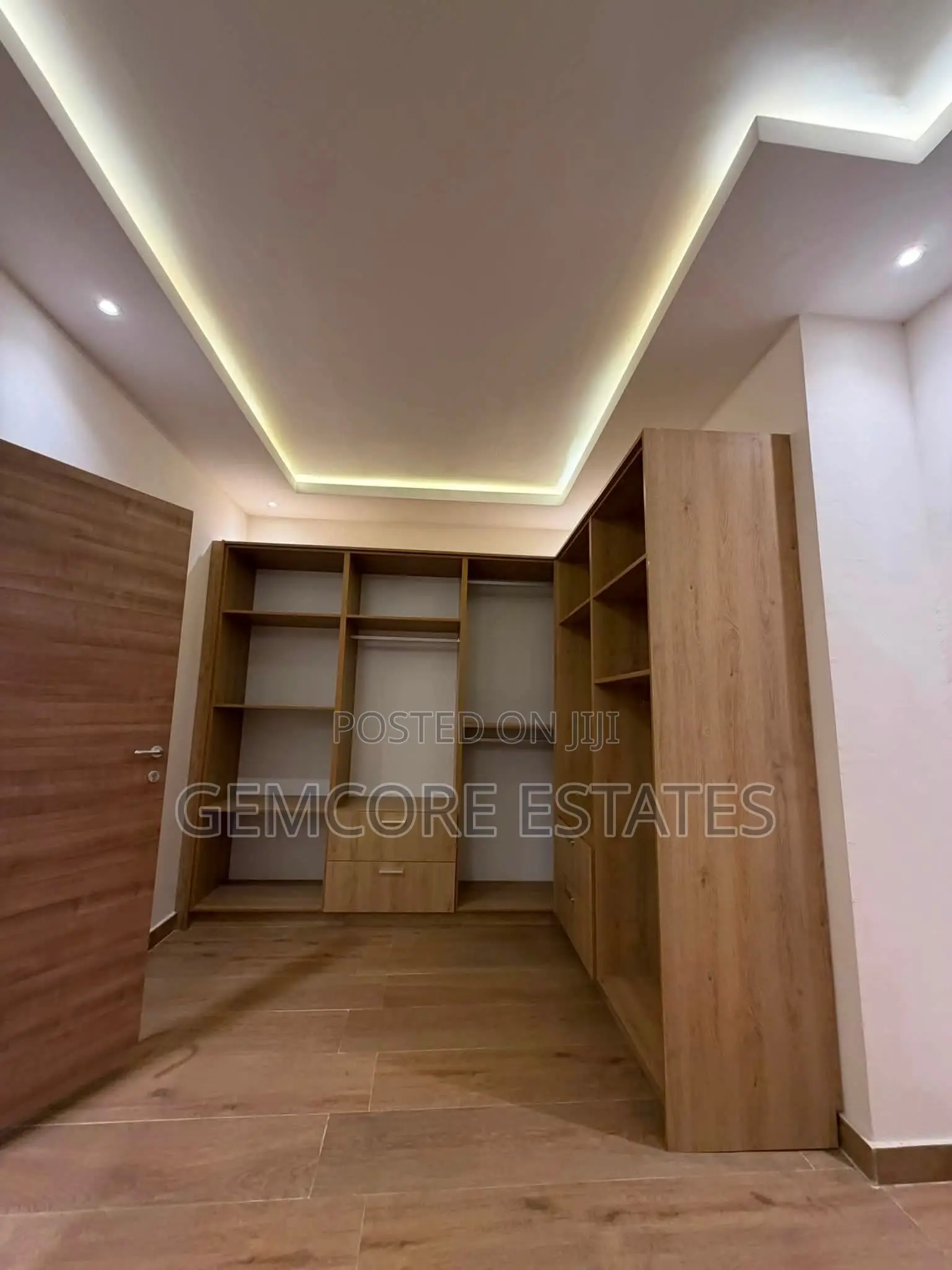 4bdrm House in West Trasacco, East Legon for sale