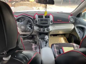 Toyota RAV4 2.5 4x4 2010 White