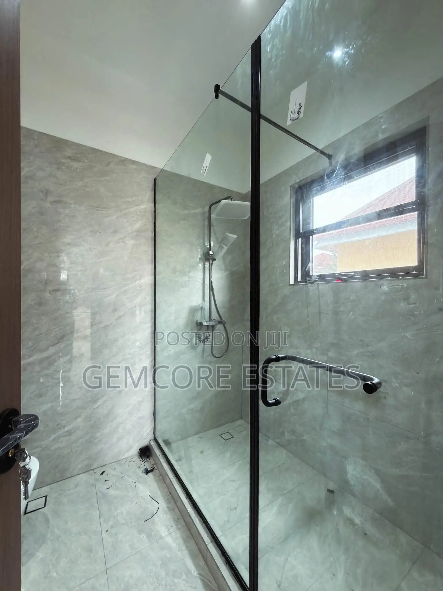 4bdrm House in Adjiringanor, Adjiriganor for sale