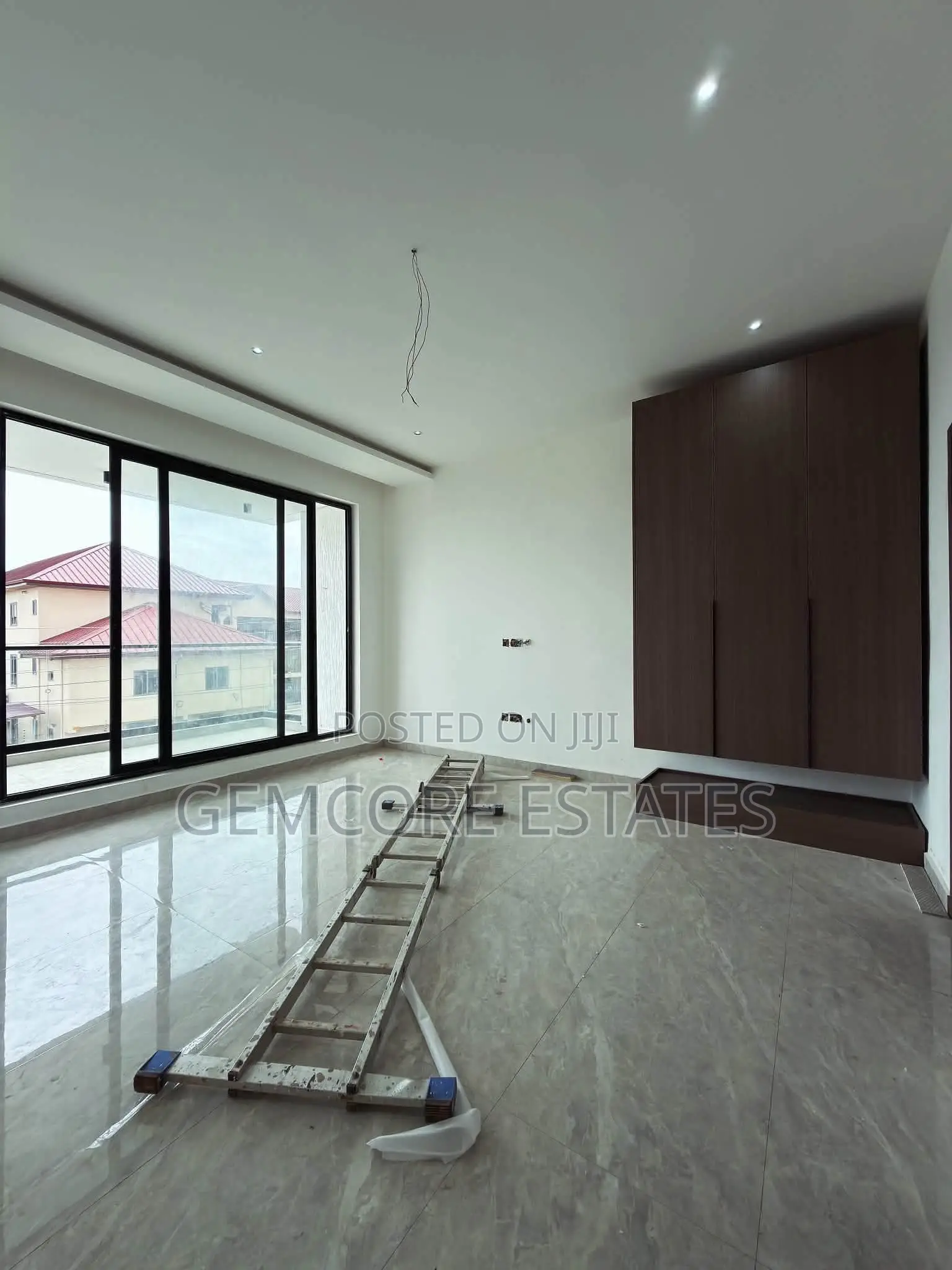 4bdrm House in Adjiringanor, Adjiriganor for sale
