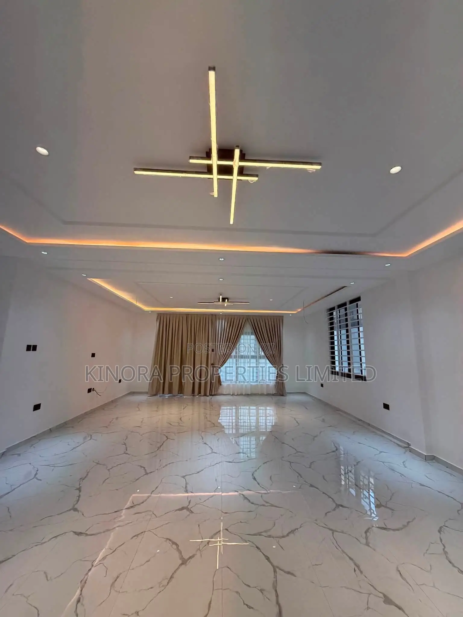 4bdrm Duplex in East Legon Hills, Accra Metropolitan for sale
