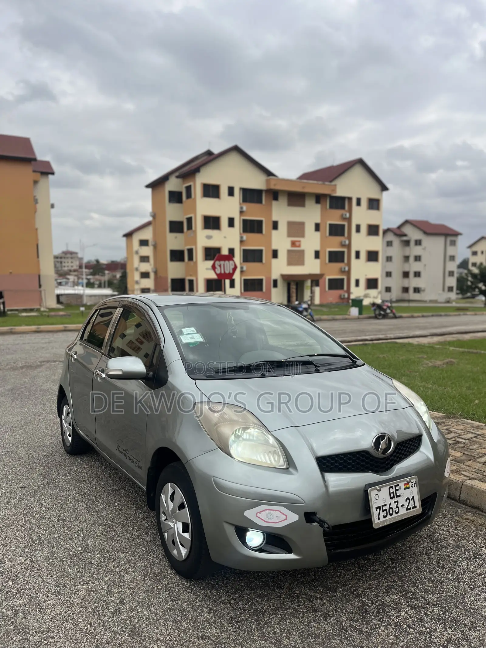 Toyota Vitz 2010 Green