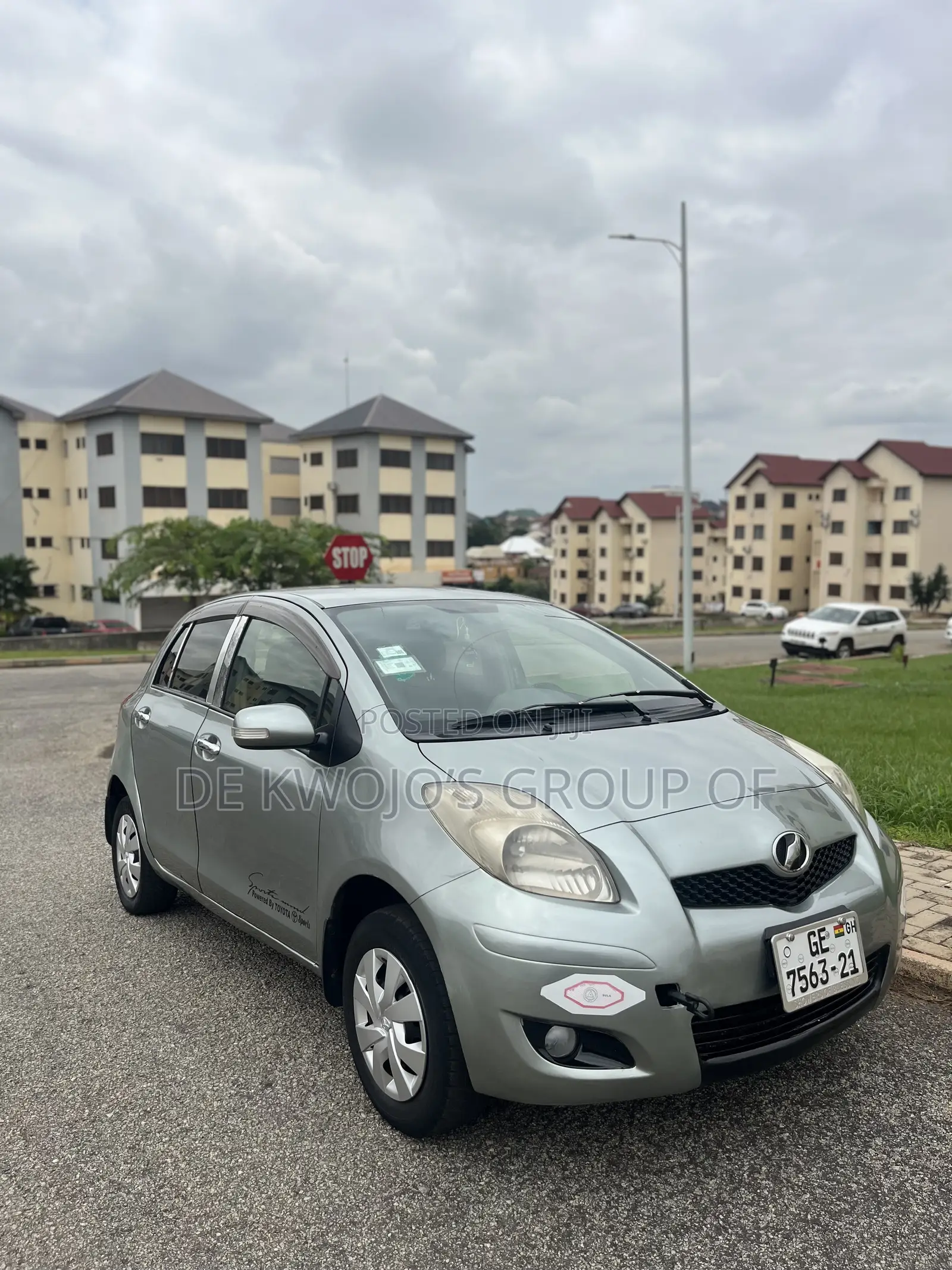 Toyota Vitz 2010 Green