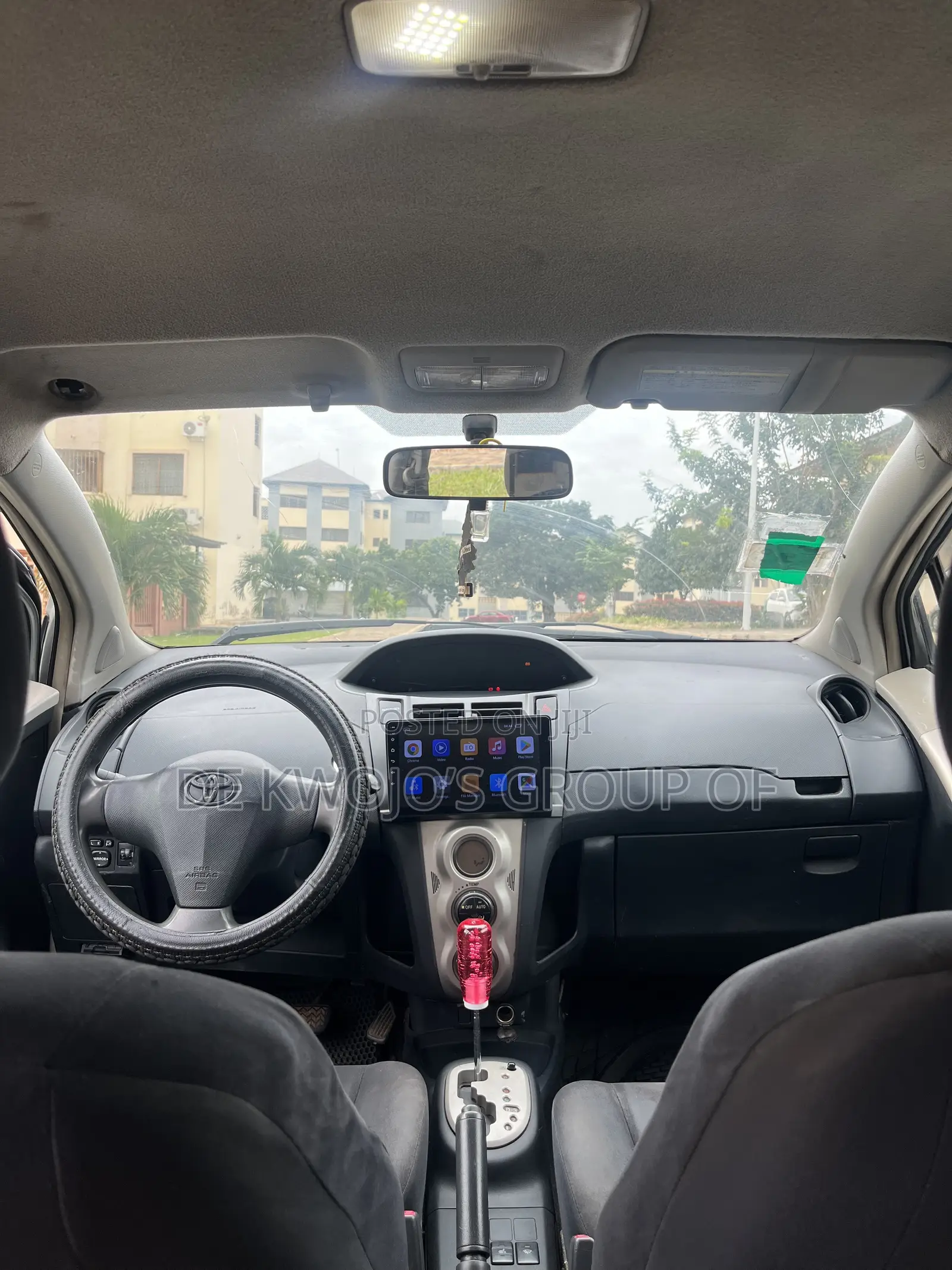 Toyota Vitz 2010 Green