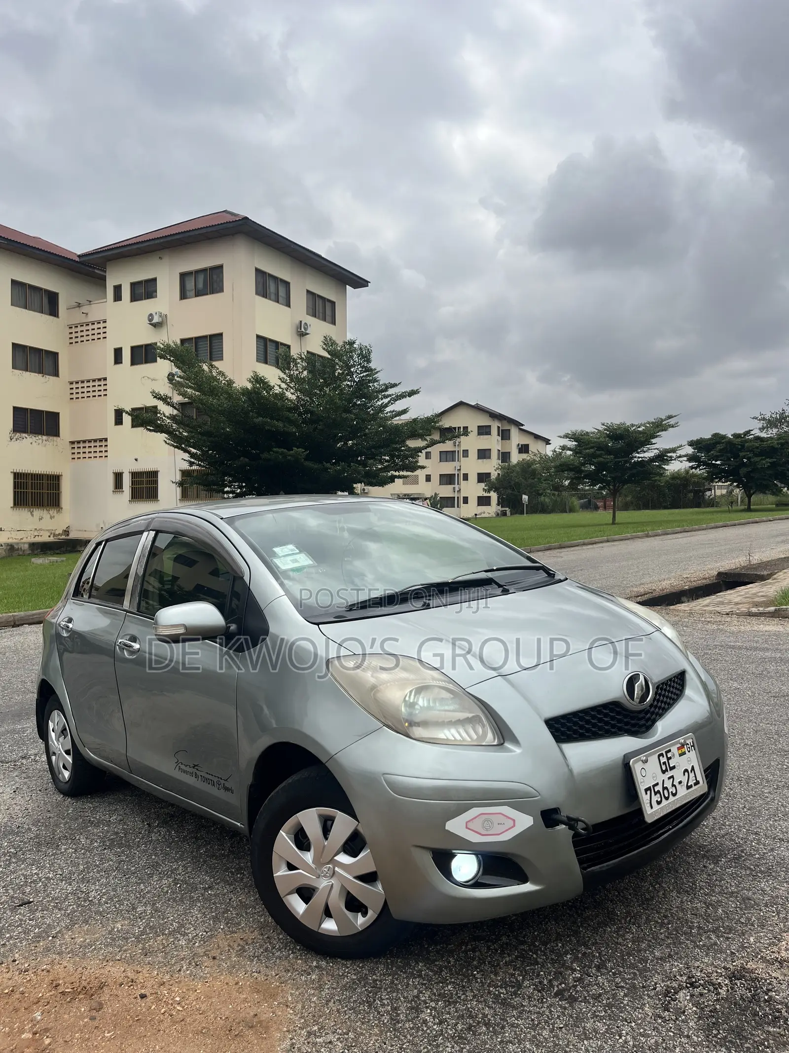 Toyota Vitz 2010 Green