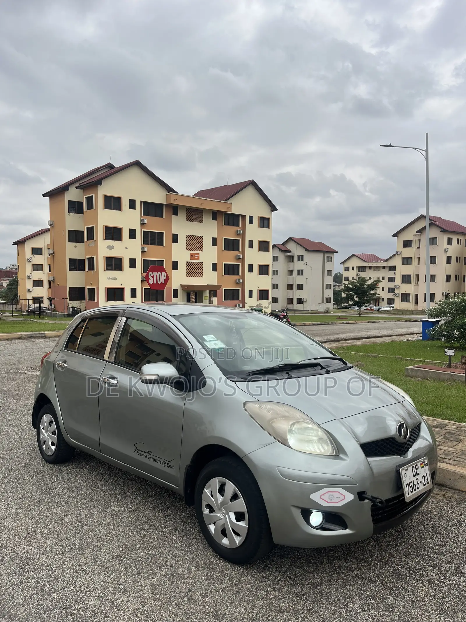 Toyota Vitz 2010 Green