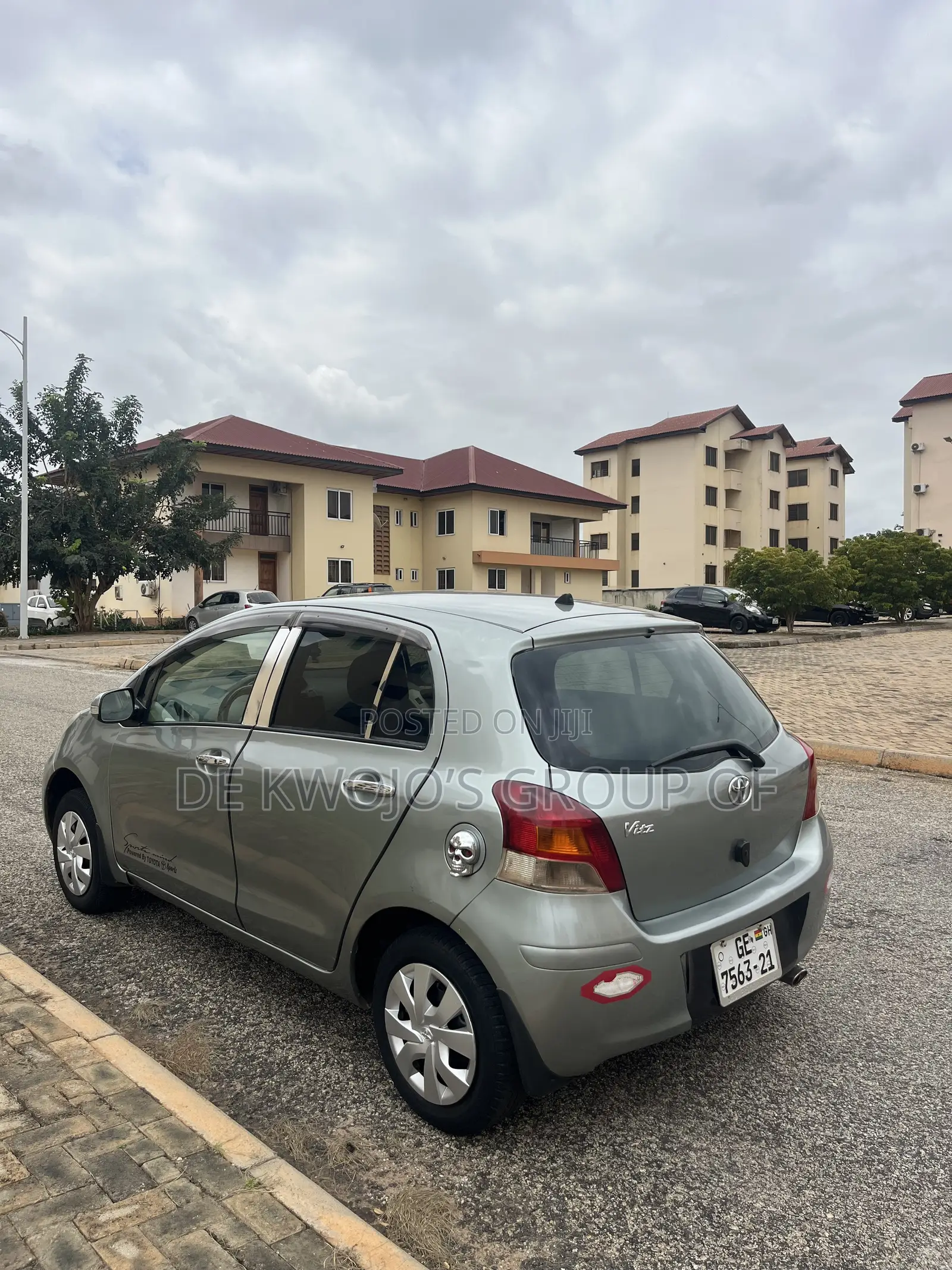 Toyota Vitz 2010 Green