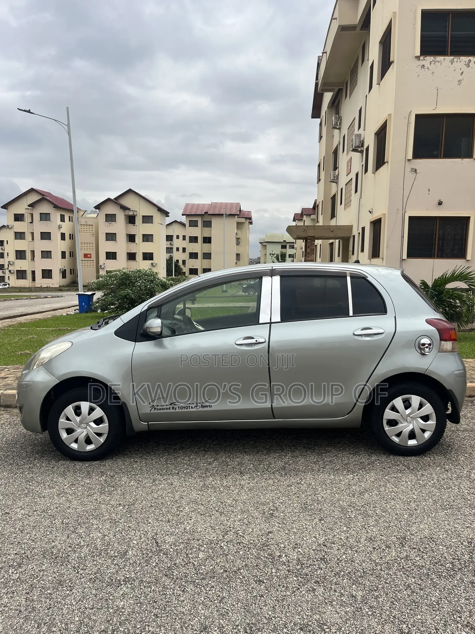 Toyota Vitz 2010 Green
