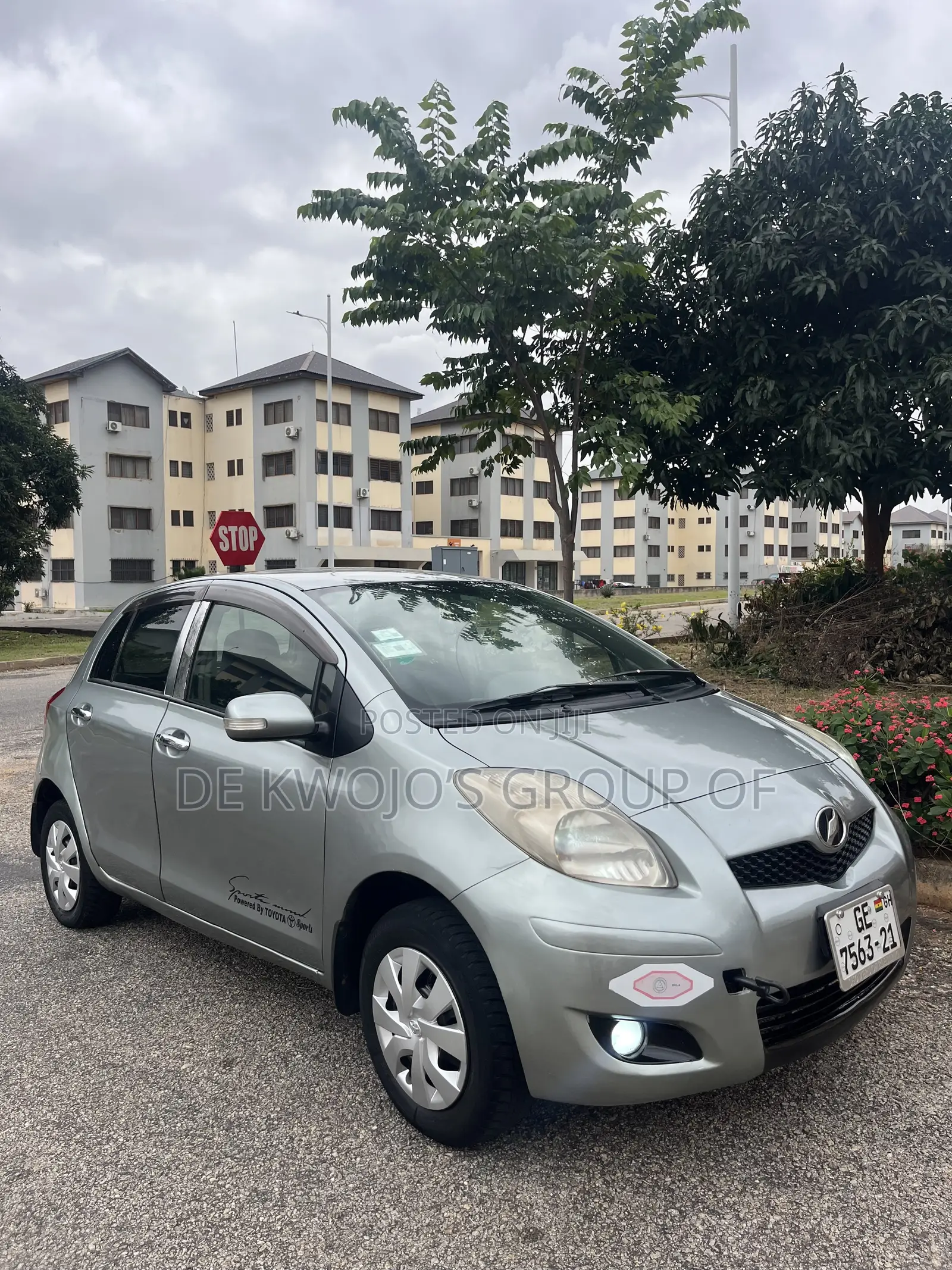 Toyota Vitz 2010 Green