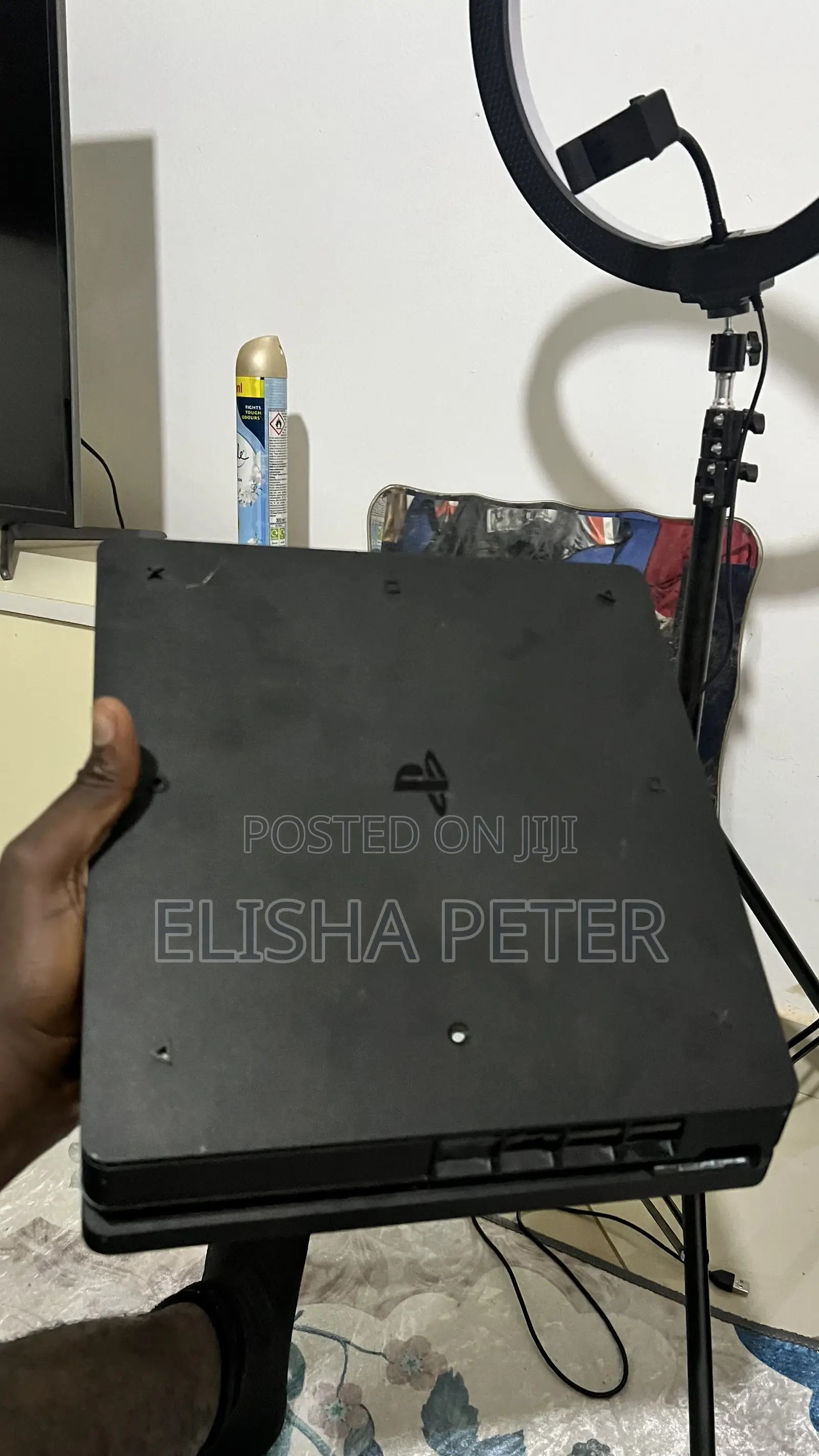 Sony PS4 Slim