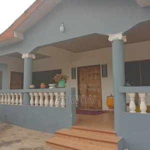 4bdrm House in Kwabenya Welder, Ga East Municipal for sale