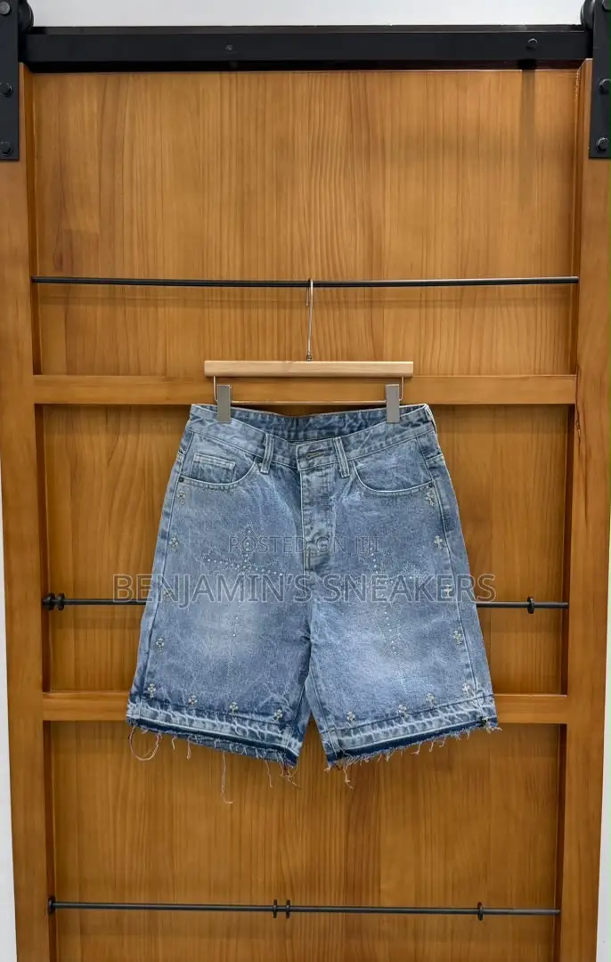 Short Jeans