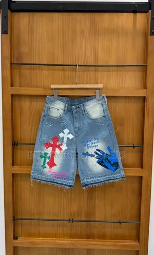 Short Jeans