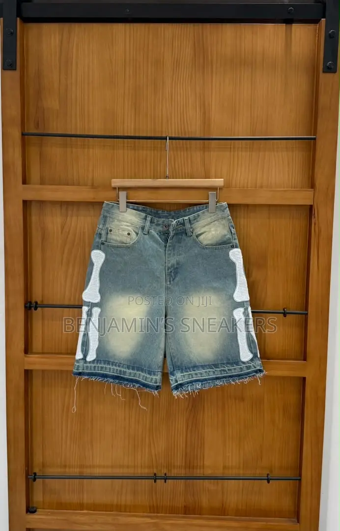 Short Jeans