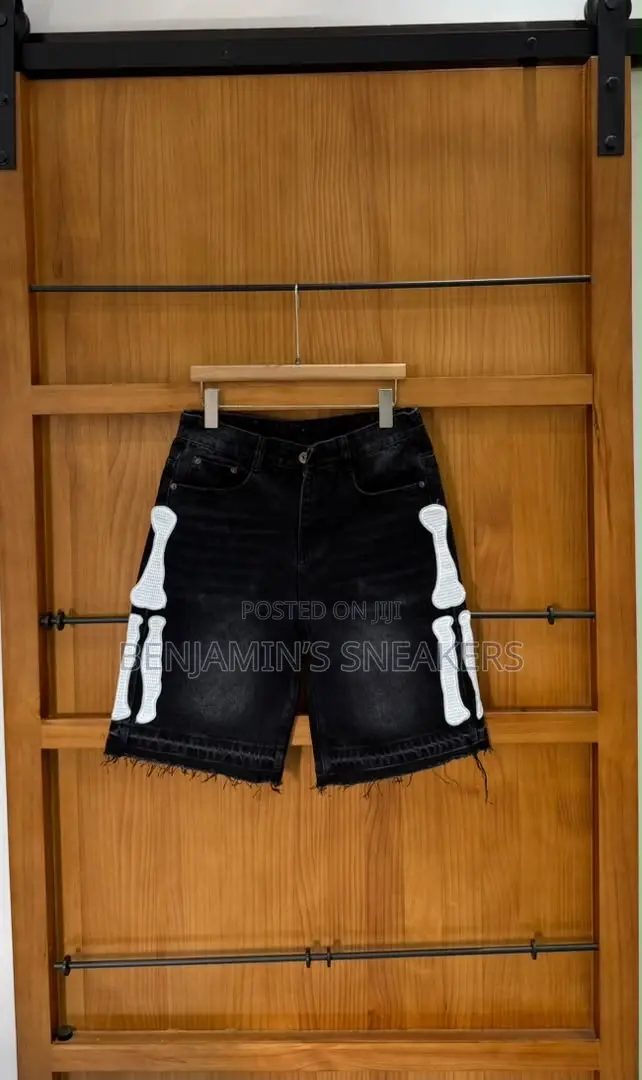 Short Jeans