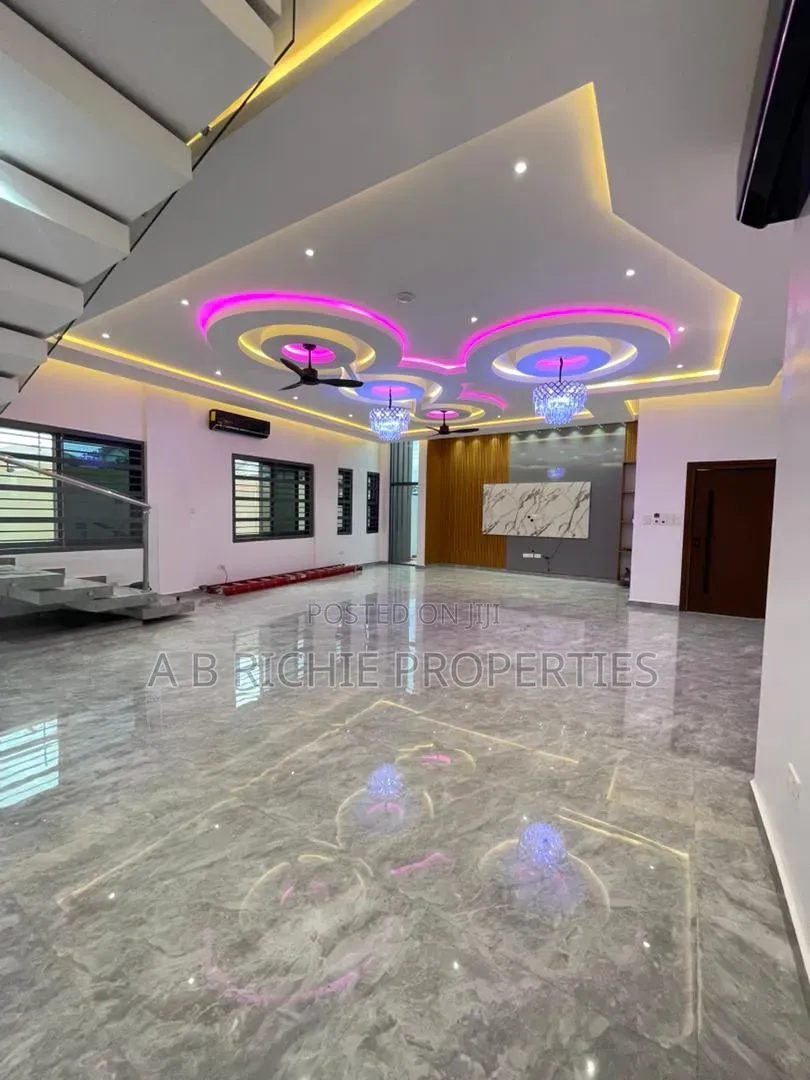 5bdrm House in Ab Richie Properties, Police Station for sale