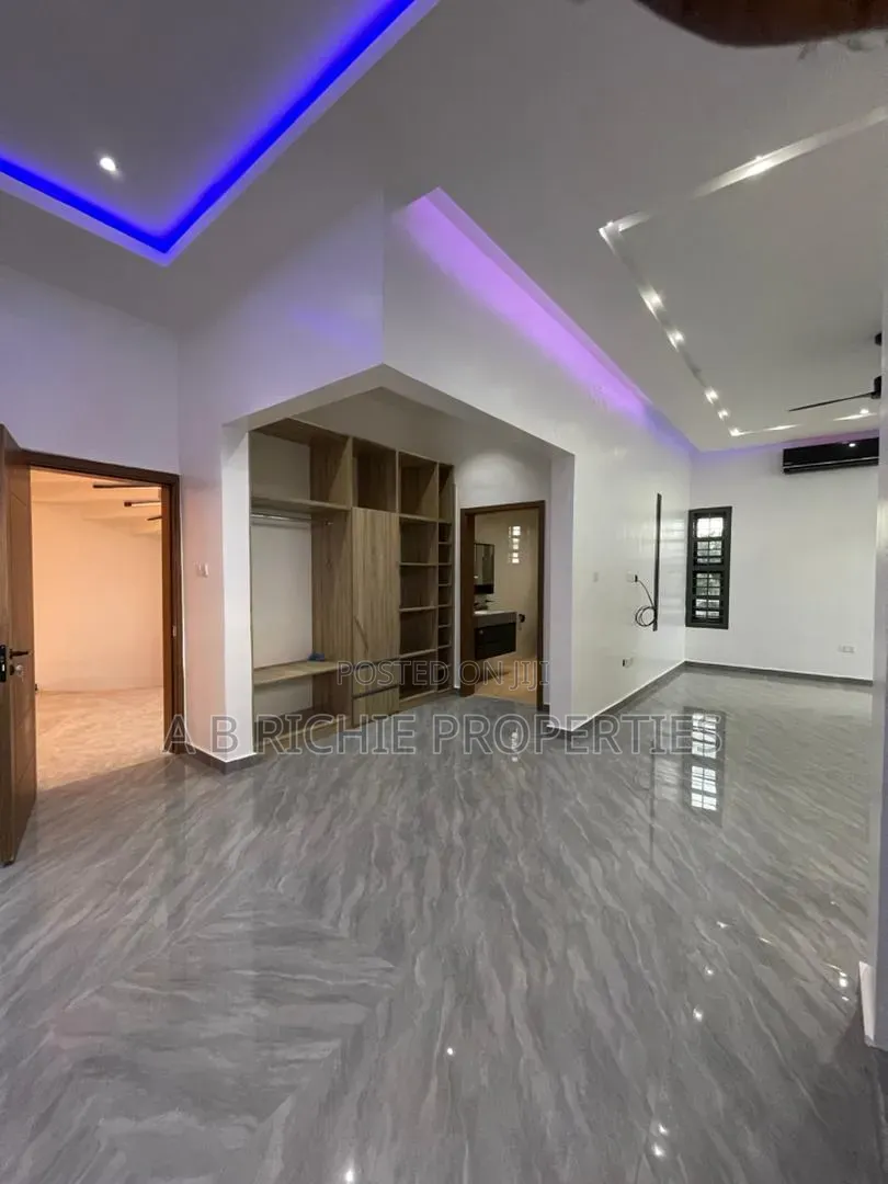 5bdrm House in Ab Richie Properties, Police Station for sale