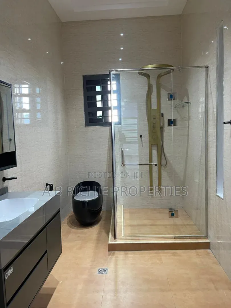 5bdrm House in Ab Richie Properties, Police Station for sale