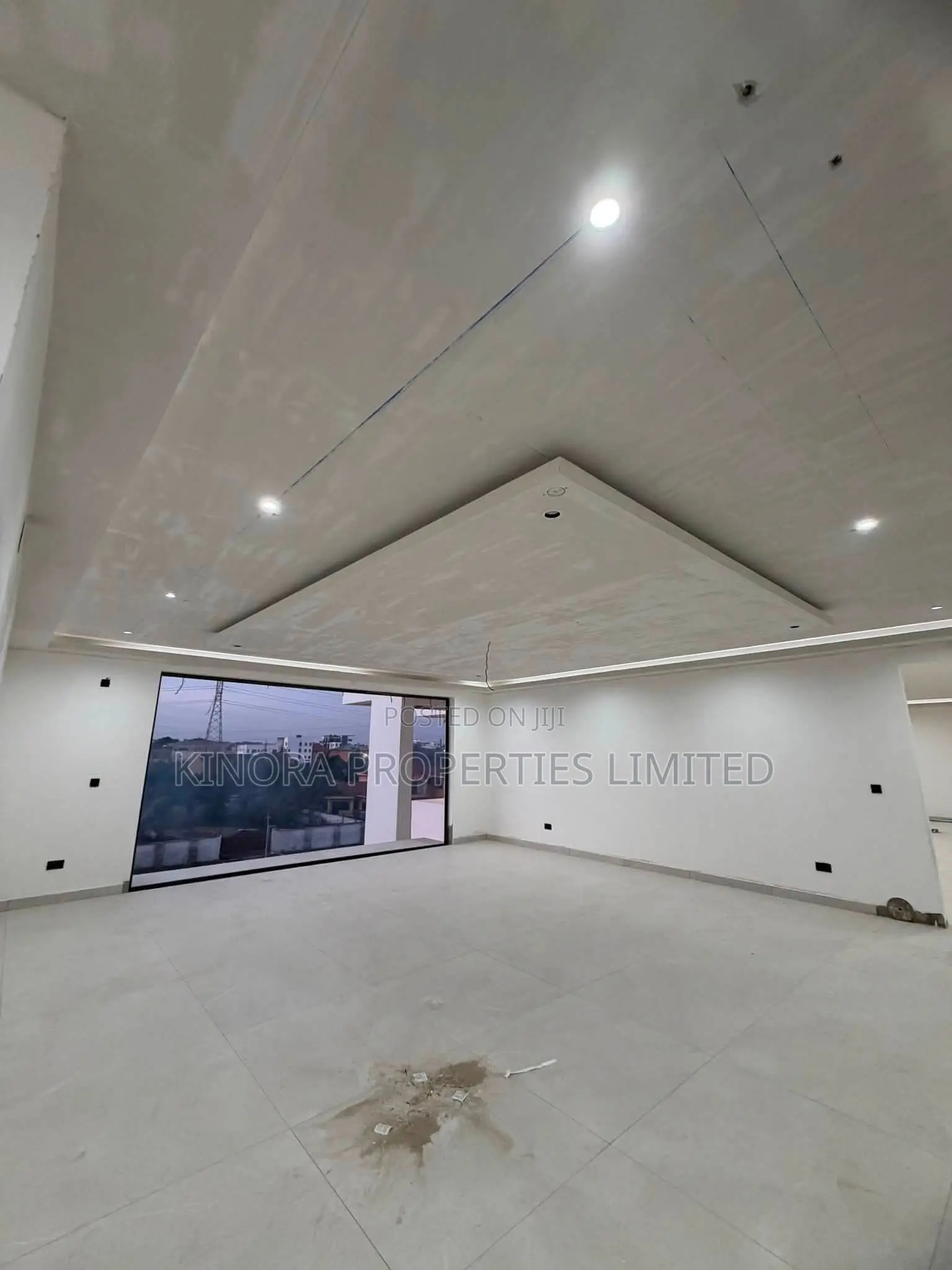 7bdrm Condo in Adjiganor, East Legon for sale