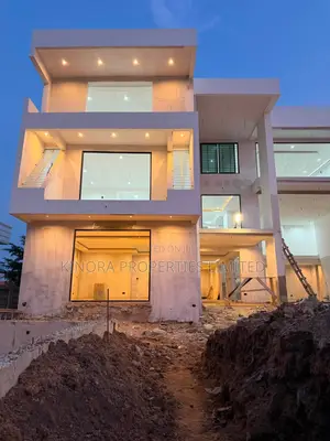 7bdrm Condo in Adjiganor, East Legon for sale