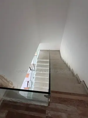 5bdrm Duplex in East Legon Hills, Accra Metropolitan for sale