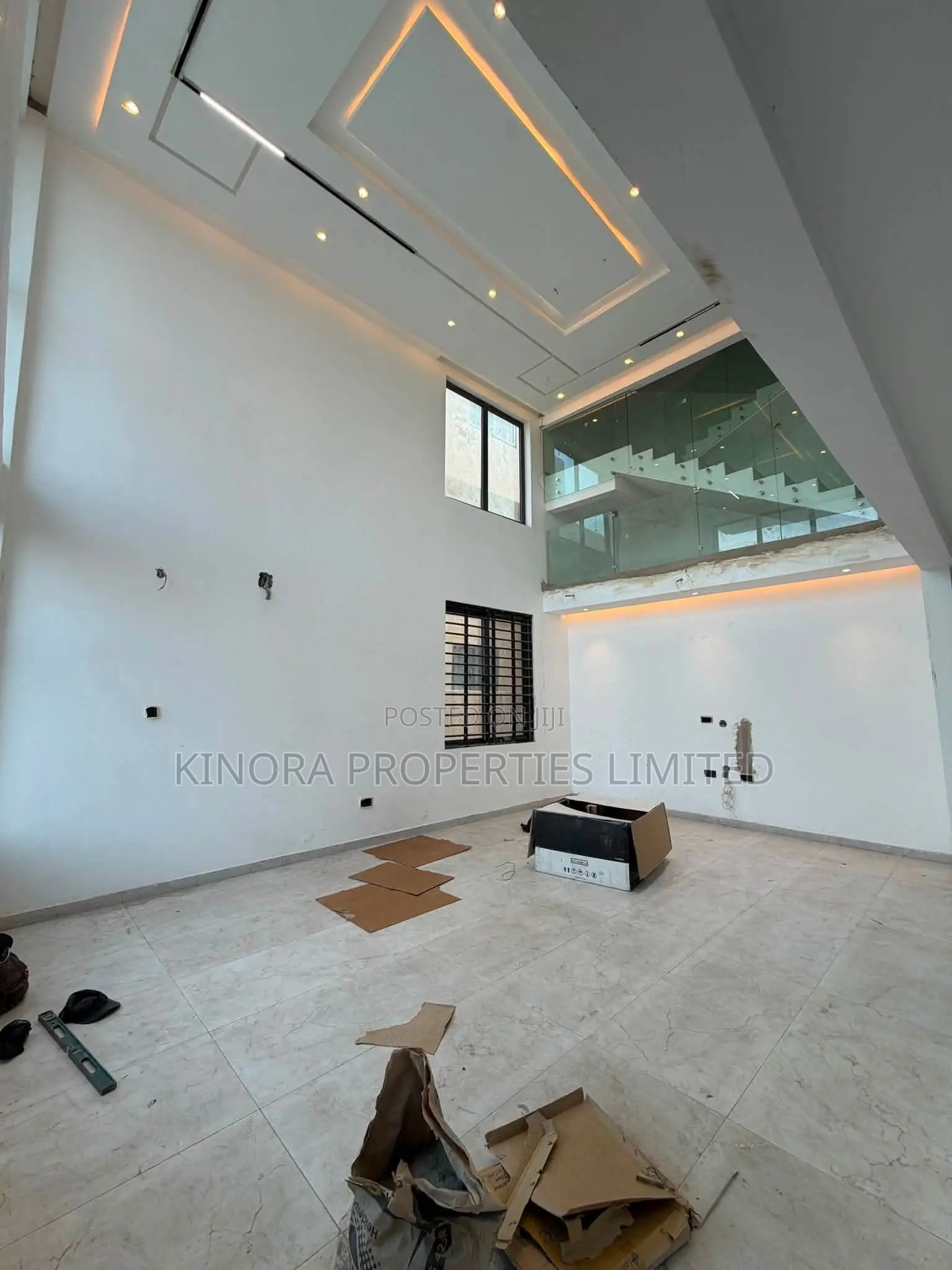 5bdrm Duplex in East Legon Hills, Accra Metropolitan for sale