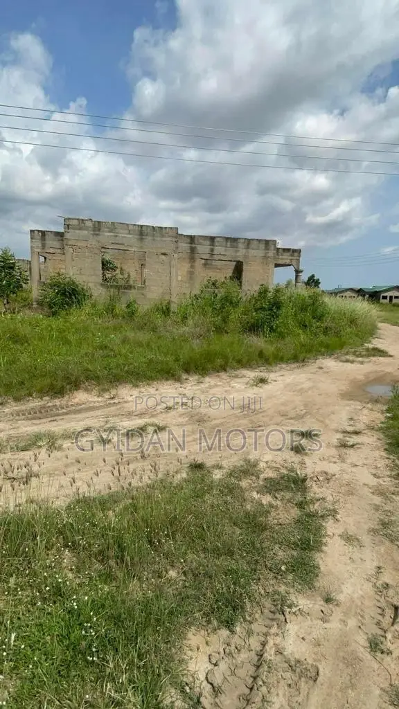 2bdrm House in Amasaman for sale