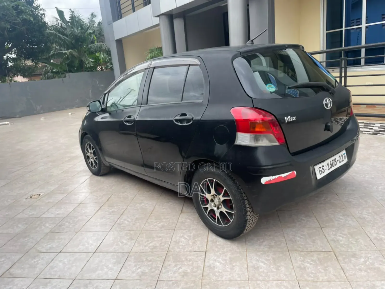 Toyota Vitz 1.3 AWD 3dr 2010 Black