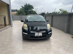 Toyota Vitz 1.3 AWD 3dr 2010 Black