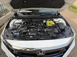 Honda Accord Sport (1.5L 4cyl Turbo CVT) 2019 White