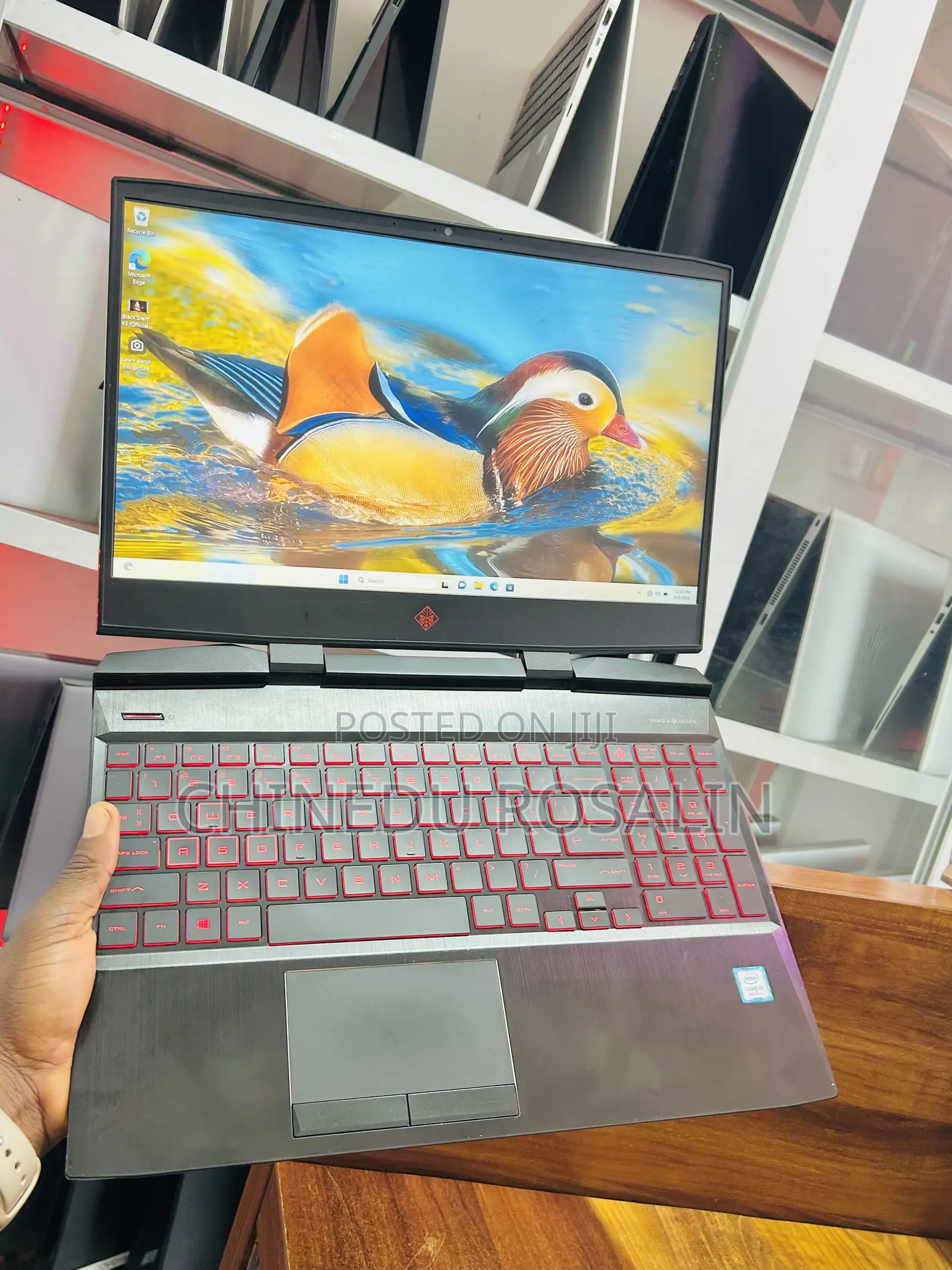 Laptop HP Omen 15-dh002nr 16GB Intel Core i5 SSD 512GB