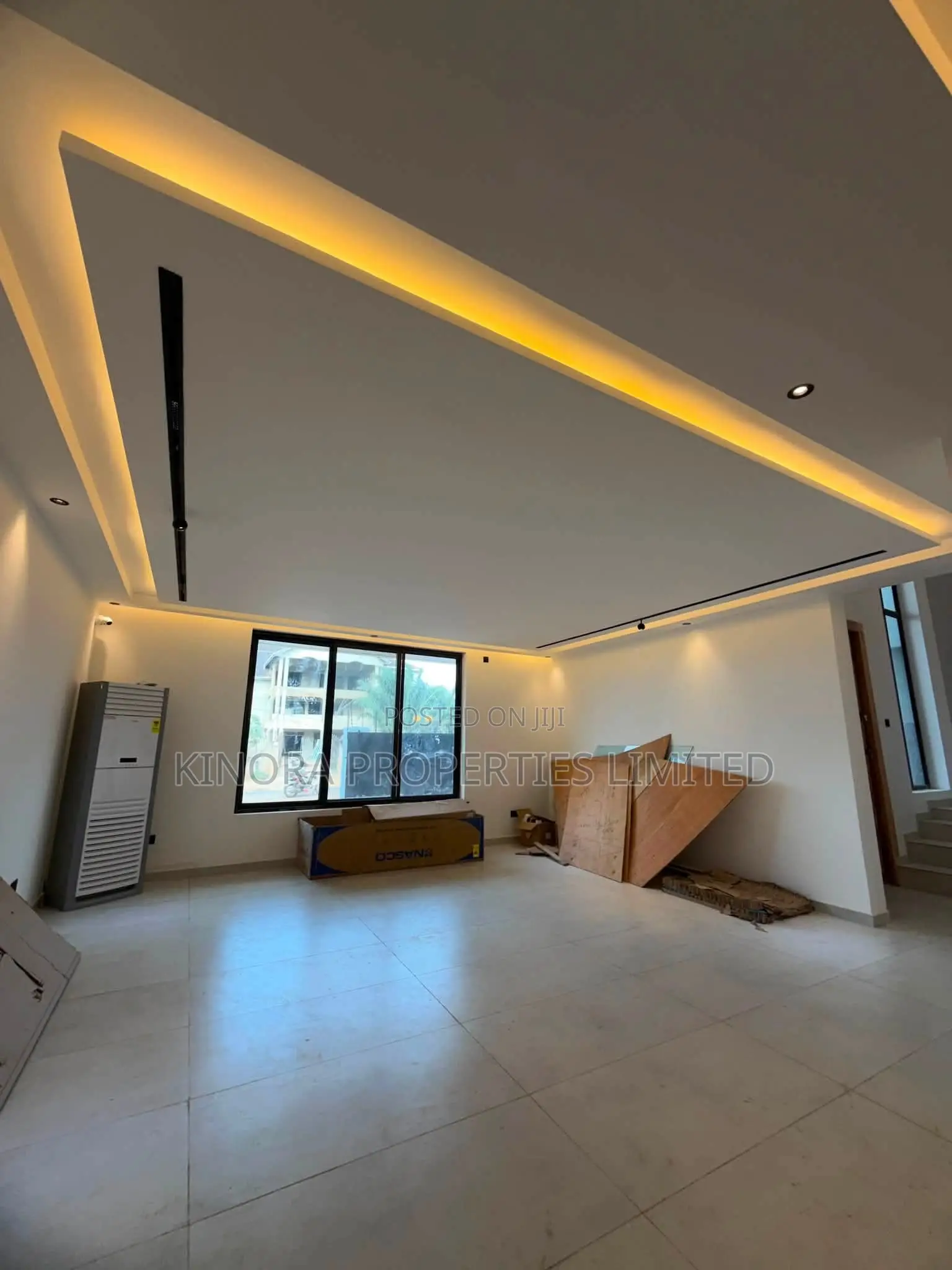 5bdrm Duplex in North Legon for sale