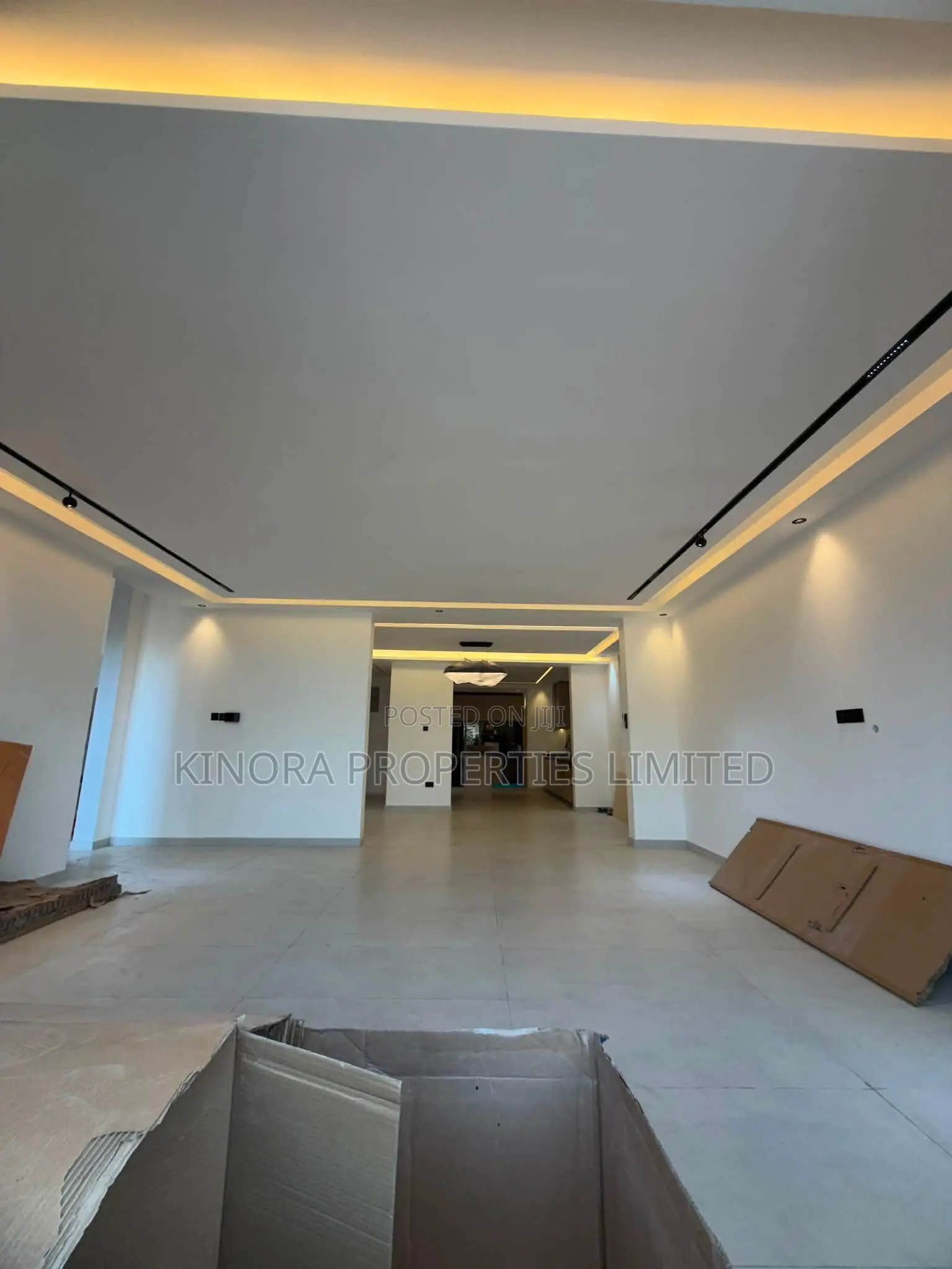 5bdrm Duplex in North Legon for sale