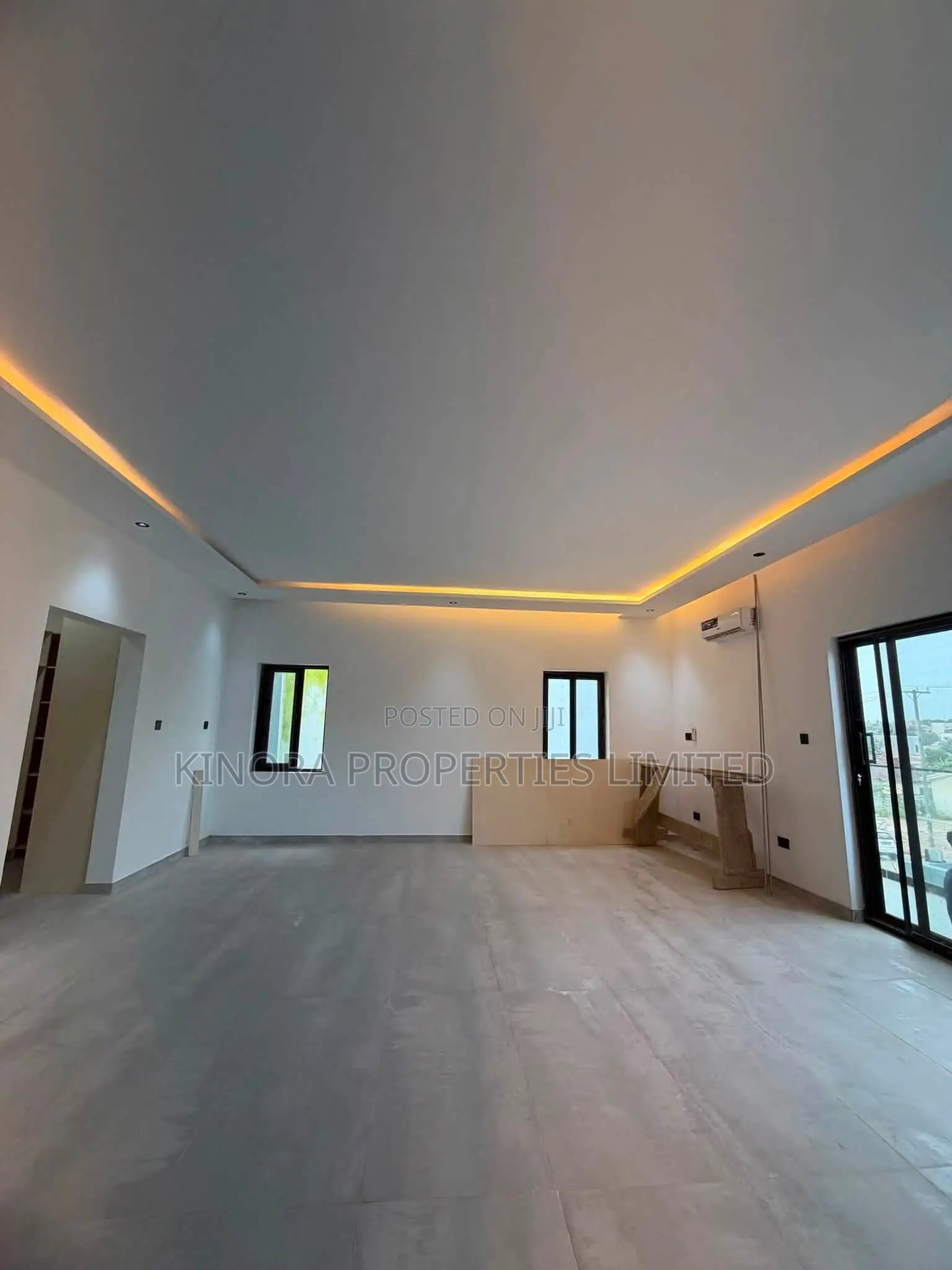 5bdrm Duplex in North Legon for sale