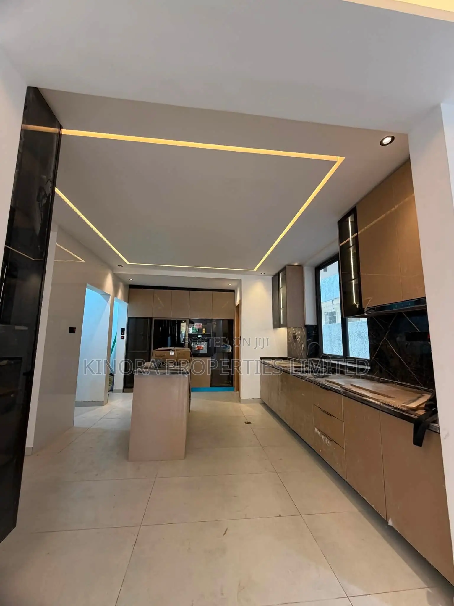 5bdrm Duplex in North Legon for sale