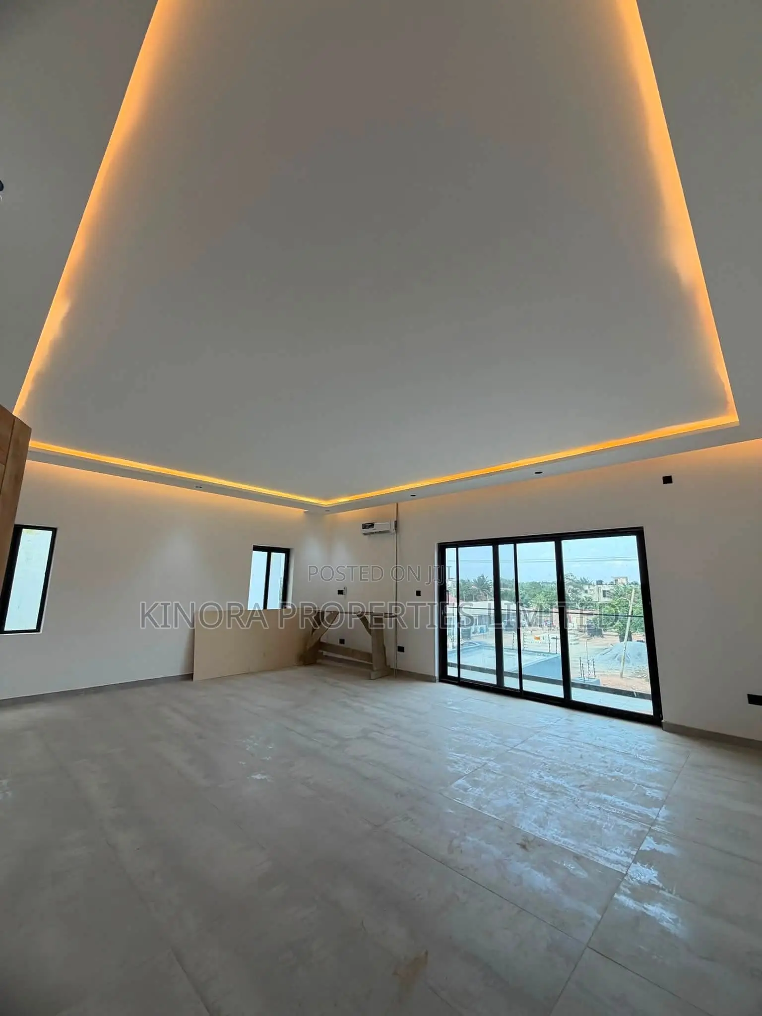 5bdrm Duplex in North Legon for sale