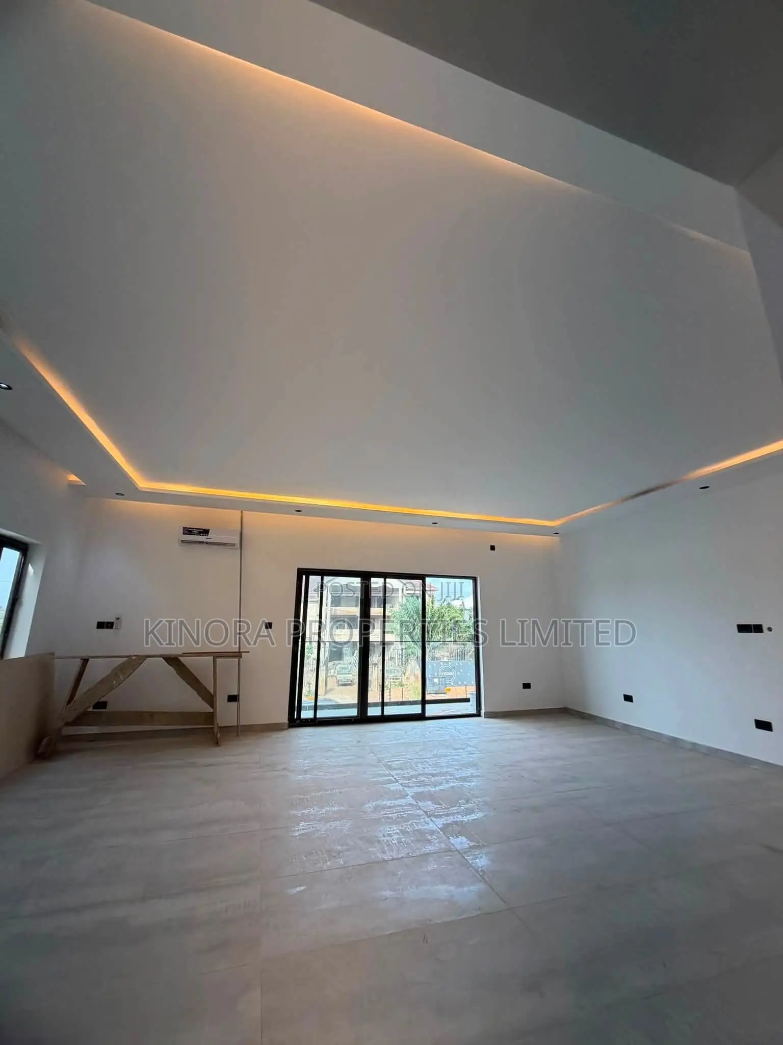 5bdrm Duplex in North Legon for sale