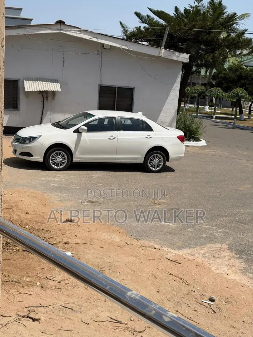 BYD E5 450 2018 White