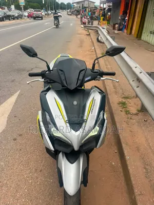 New Yamaha Aerox 2025 Black